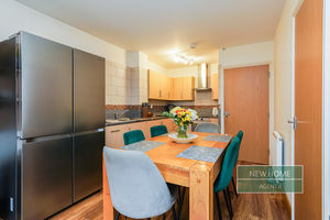 Photo 17- click for photo gallery